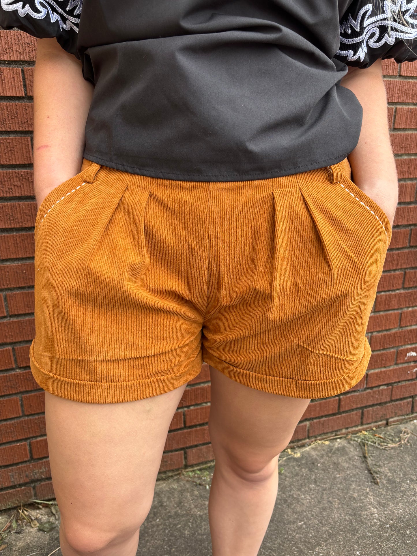 BUCKSTITCH QUEEN SHORTS