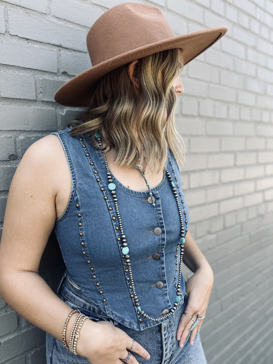 STUDDED BABE